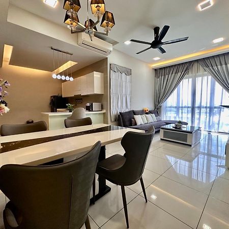 Takuro Homestay Petaling Jaya Dış mekan fotoğraf