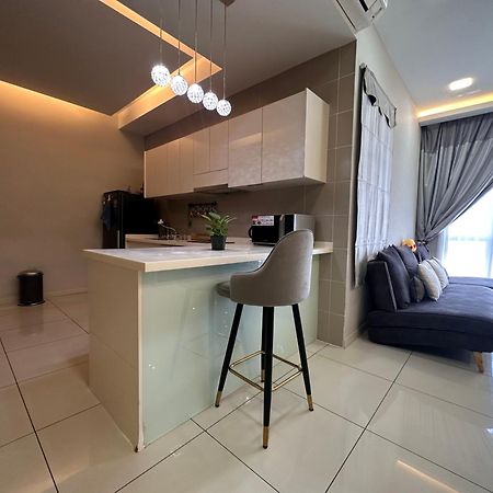 Takuro Homestay Petaling Jaya Dış mekan fotoğraf